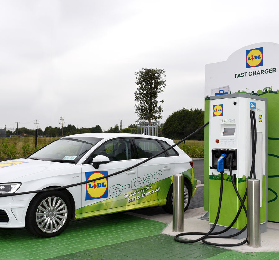 Lidl Ireland commits to the largest network of electric vehicle charging